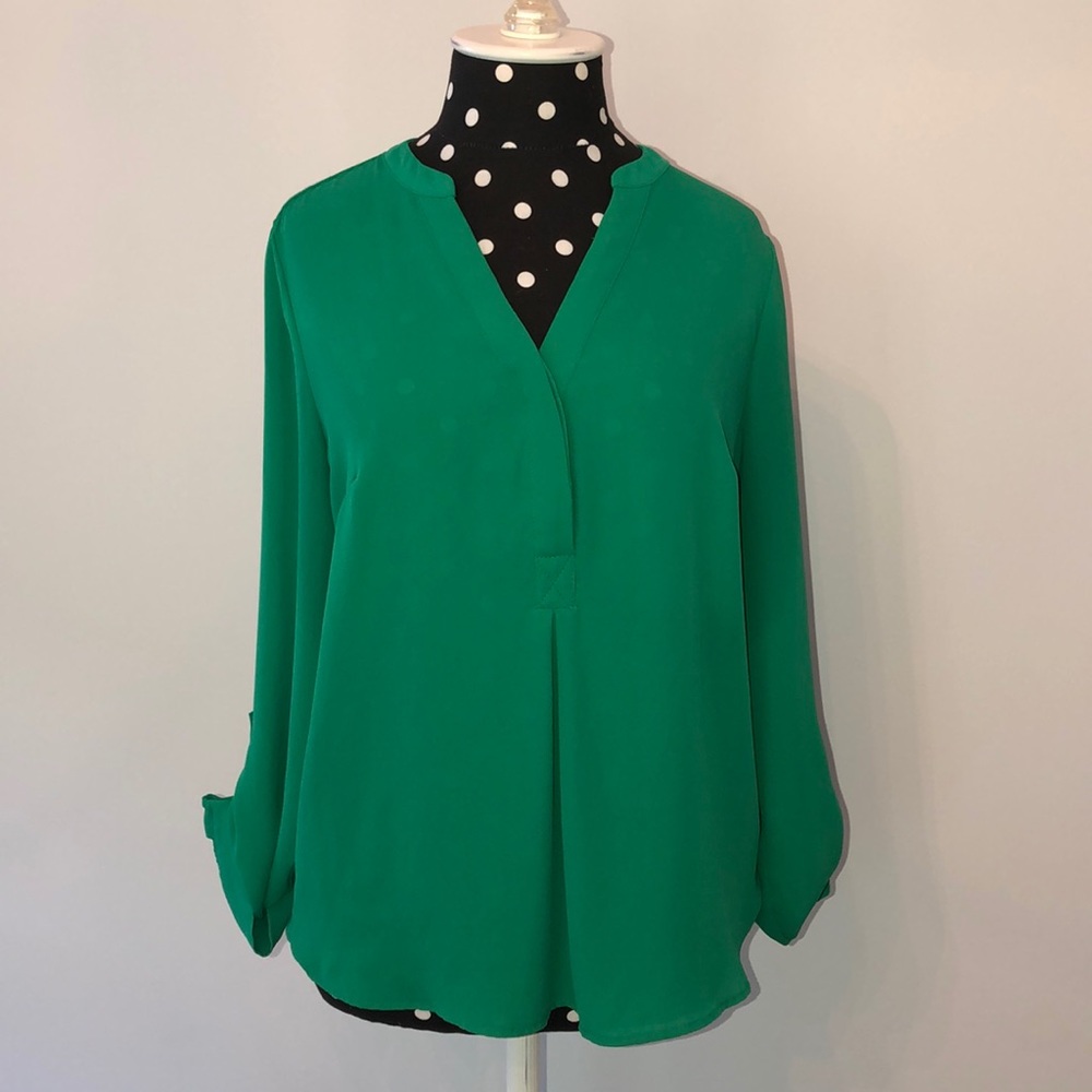 Kelly green blouse from The Limited 💚💚💚